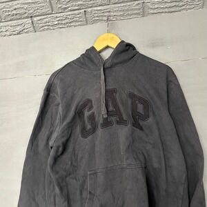 GAP Arch Logo Hoodie Mens Medium Black Fleece Pullover Sweatshirt